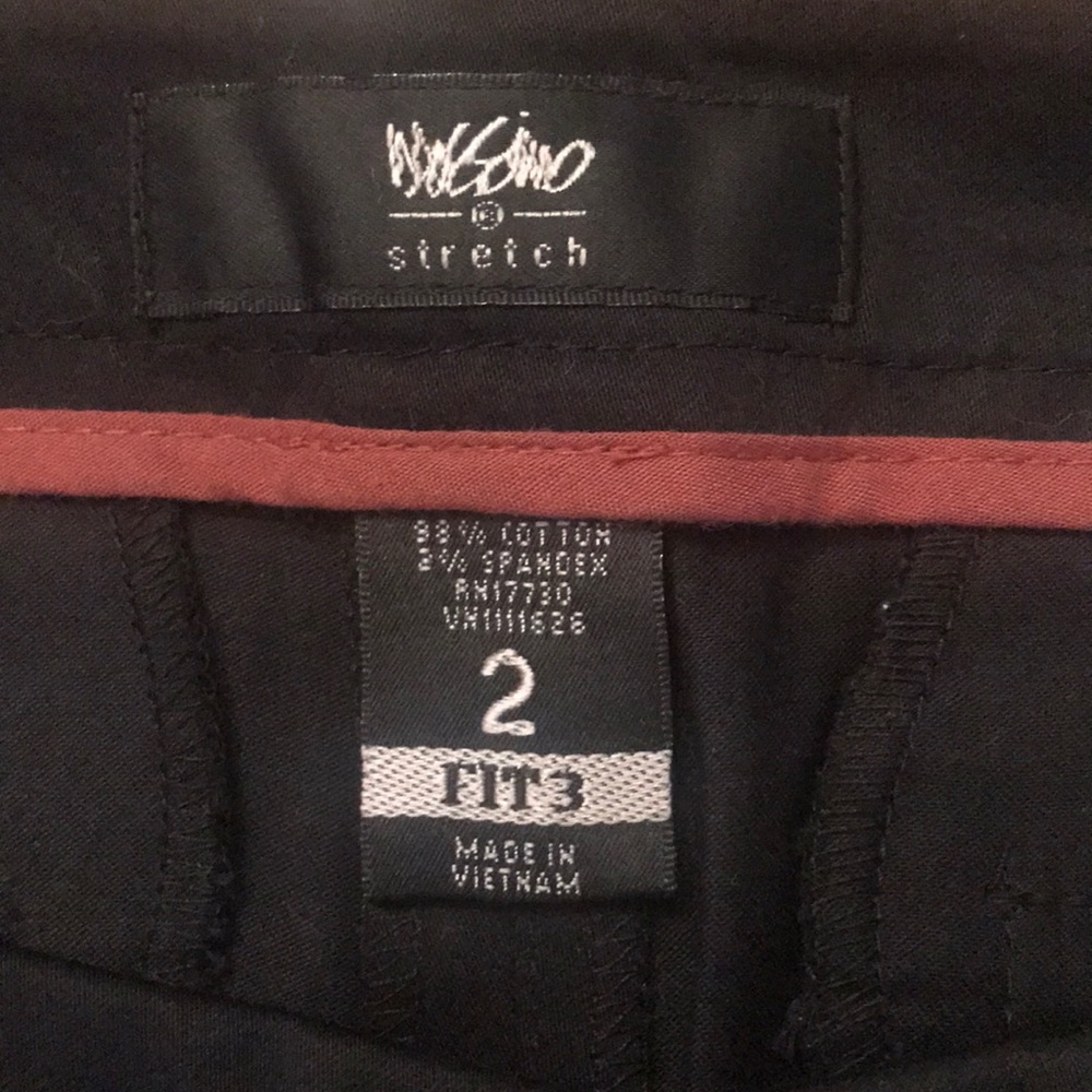 Mossimo Shorts - Picture 3 of 3